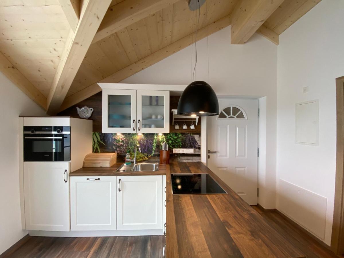 Apartments Edelweiss & Enzian - Gaestehaus Zum Fuchs Hermagor-Pressegger See Eksteriør billede